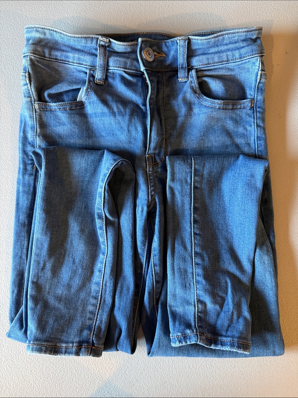 American Eagle Outfitters Slim Straight Blue Jeans size 6 long